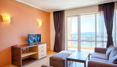 Apartment with Sea View