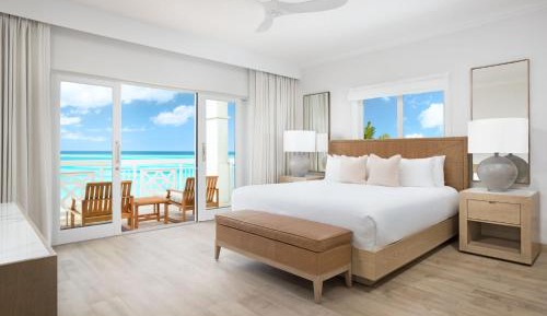 Deluxe Two Bedroom Oceanfront Suite 