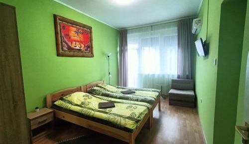 Large Twin Room