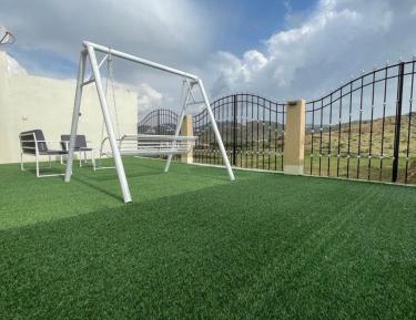 Villa with Garden View