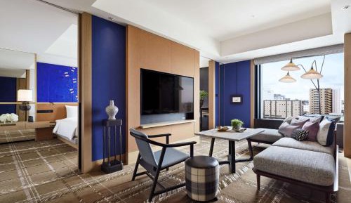 King Suite with City View