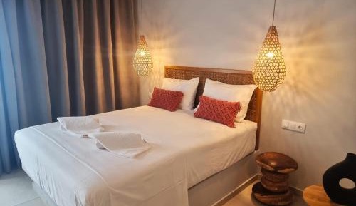 Deluxe Double Room with Balcony and Sea View