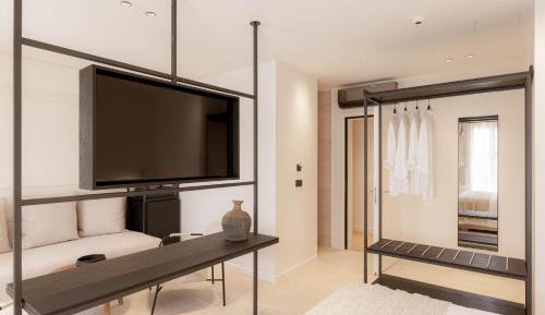 Deluxe Junior Suite with Balcony