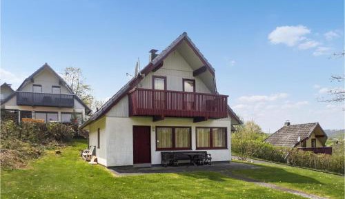 Three-Bedroom Holiday Home 