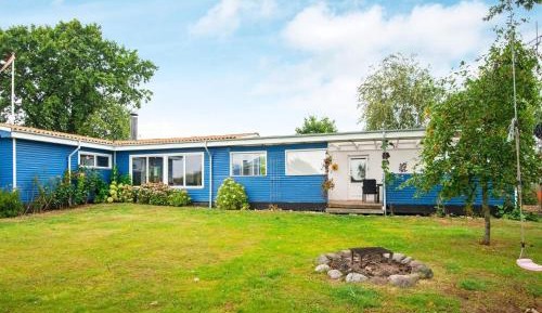 Four-Bedroom Holiday Home