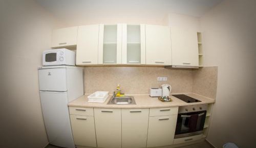 One-Bedroom Apartment with Balcony (3 Adults)