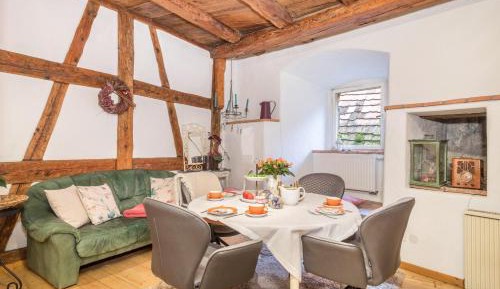 Superior One-Bedroom Apartment