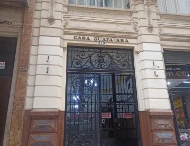 Apartment with Shower