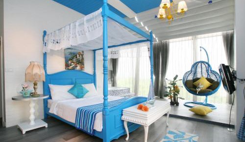 Suite with City View
