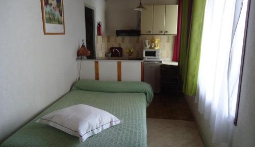 Studio Apartment (1 Adults)