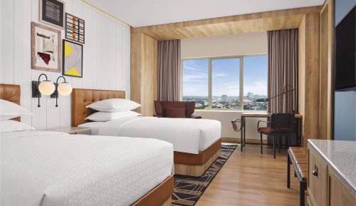 Deluxe Room with 2 Twin Beds with City View