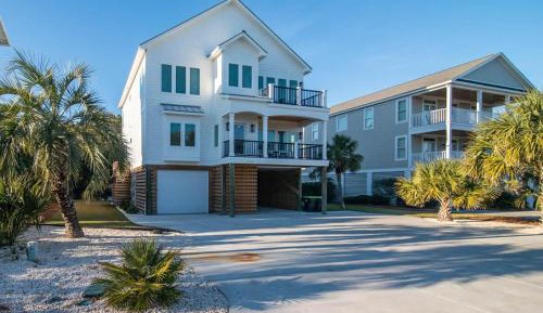 Five-Bedroom Holiday Home