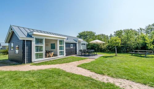 Chalet (4 Adults)
