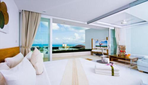 One Bedroom Terrace with Sea View