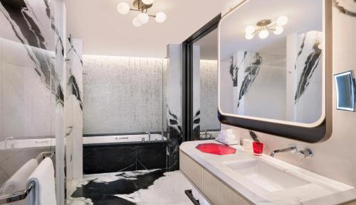 Spectacular Double Room,Partial ocean view(Mini-bar soft drink)