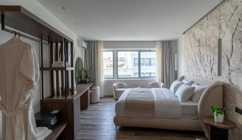 Queen Suite
