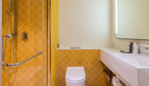 Premier Twin Room with Pool View