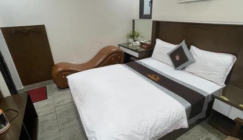 Standard Queen Room