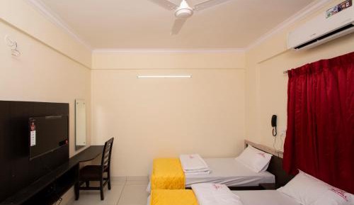 Deluxe Double Room (2 Adults + 1 Child)