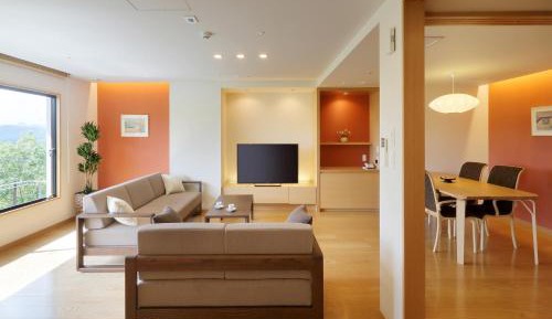 Junior Suite with Mountain View