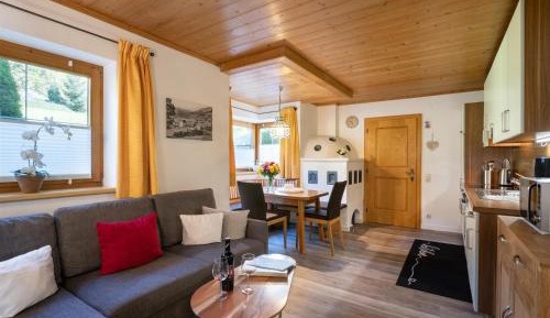 Two-Bedroom Apartment with Shower 