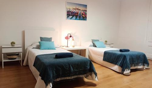 Quadruple Room with Shared Bathroom