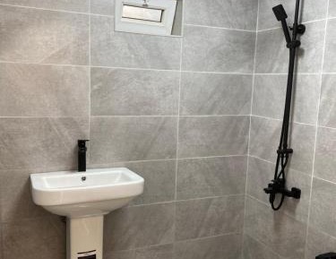 Twin Room with Private Bathroom