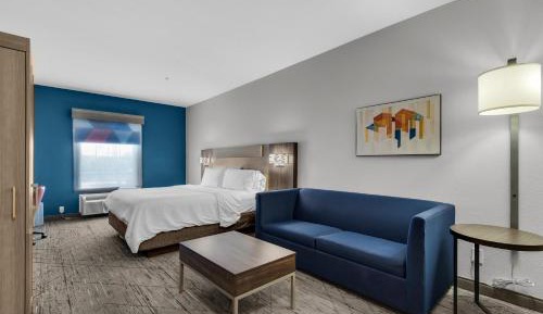 King Suite with Sofa Bed