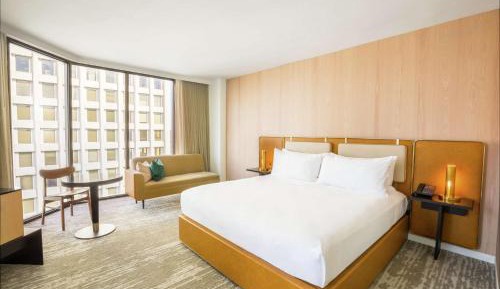 King Guest Corner Room - High Floor