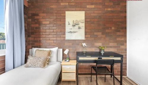 Single Room with Shared Bathroom