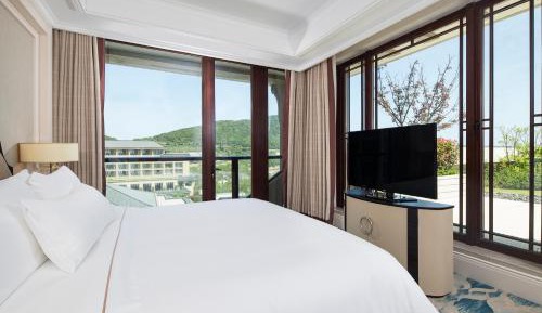 Grand Deluxe Suite with Sea View