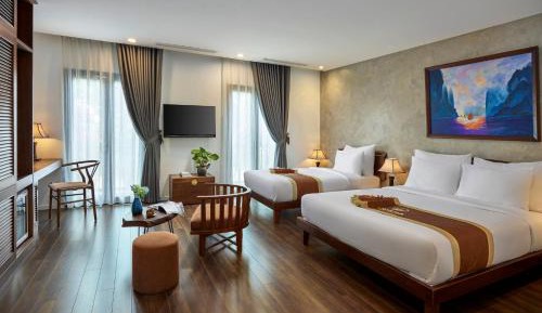 Triple Family Suite with Balcony and Mountain View