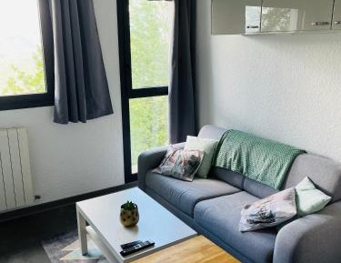 Studio with Mountain View