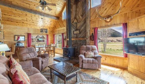 Three-Bedroom Vacation Home 