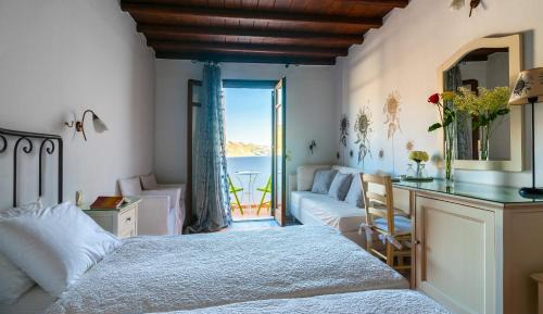 Superior Double or Twin Room with Side Sea View