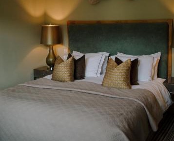 Standard King Room