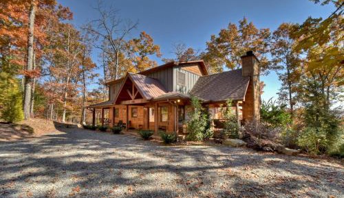 Three-Bedroom Vacation Home 