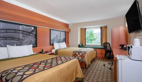 Queen Room with Two Queen Beds - Non-Smoking