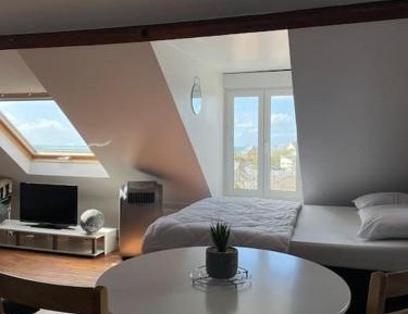 Studio with Sea View