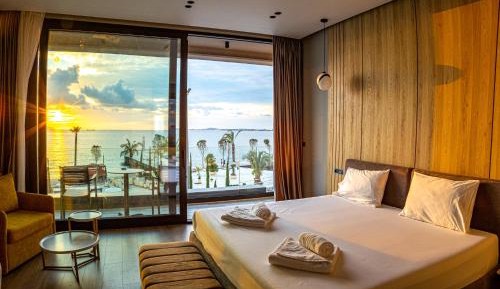 Deluxe Double Room with Balcony