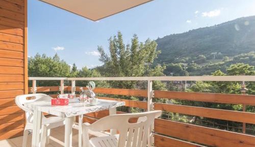 Apartment (4 Adults)