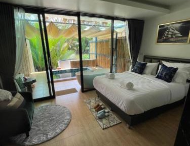 King Room with Pool View