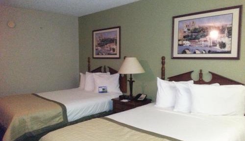 Deluxe Double Room with Two Double Beds - Non-Smoking