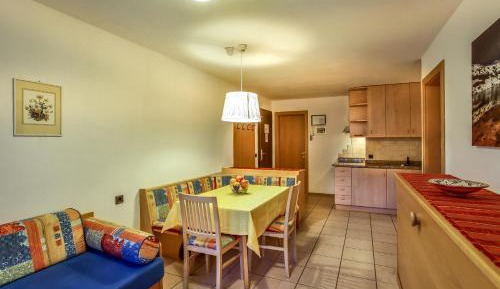 One-Bedroom Apartment (4 Adults)