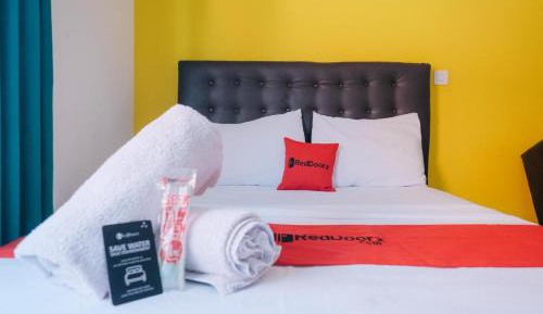 Standard Queen Room