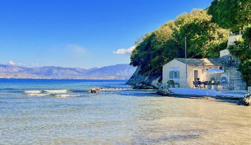 Villa - Beach Front