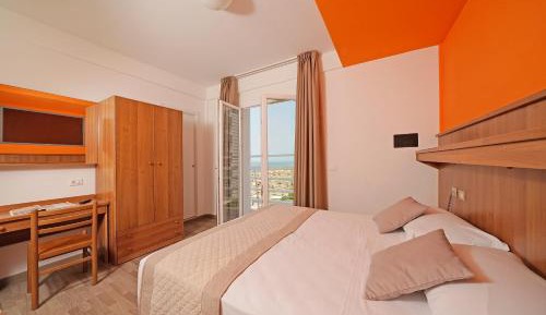 Comfort Double or Twin Room
