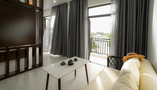 Bungalow with Garden View