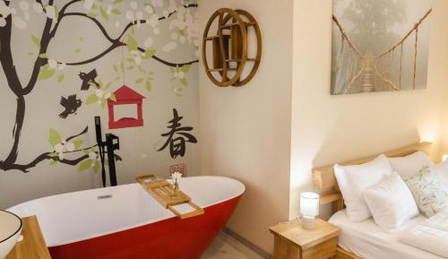 Deluxe Double Room with Bath