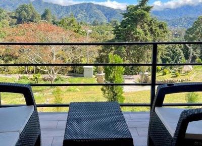 Studio with Mountain View